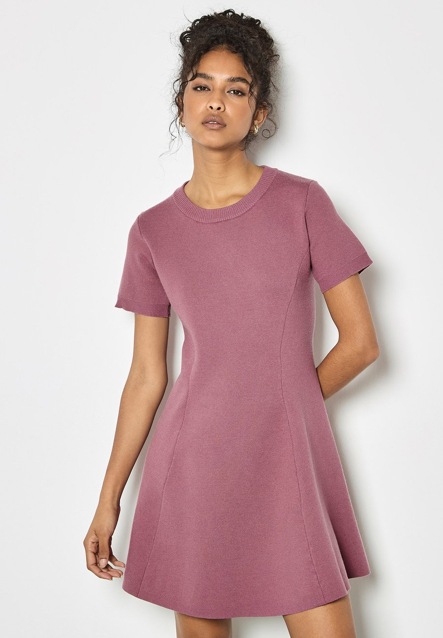 Платье Apricot Jumper dress, Pink
Платье Apricot Jumper dress, Pink