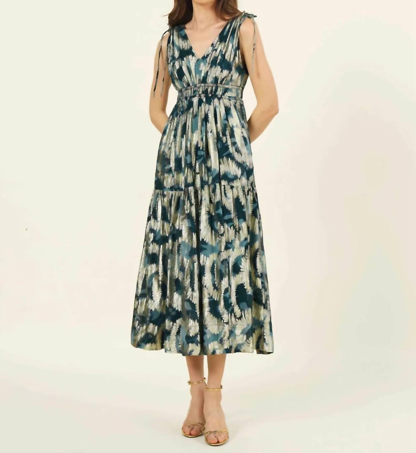 Розалита Миди платье в Сантари Пикок OMIKA, Santari Peacock
Розалита Миди платье в Сантари Пикок OMIKA, Santari Peacock