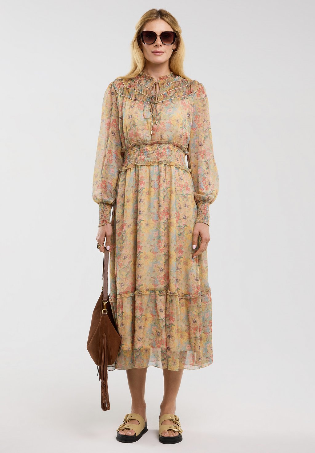 Повседневное платье ADARE Big Star, зеленый
Повседневное платье ADARE Big Star, зеленый