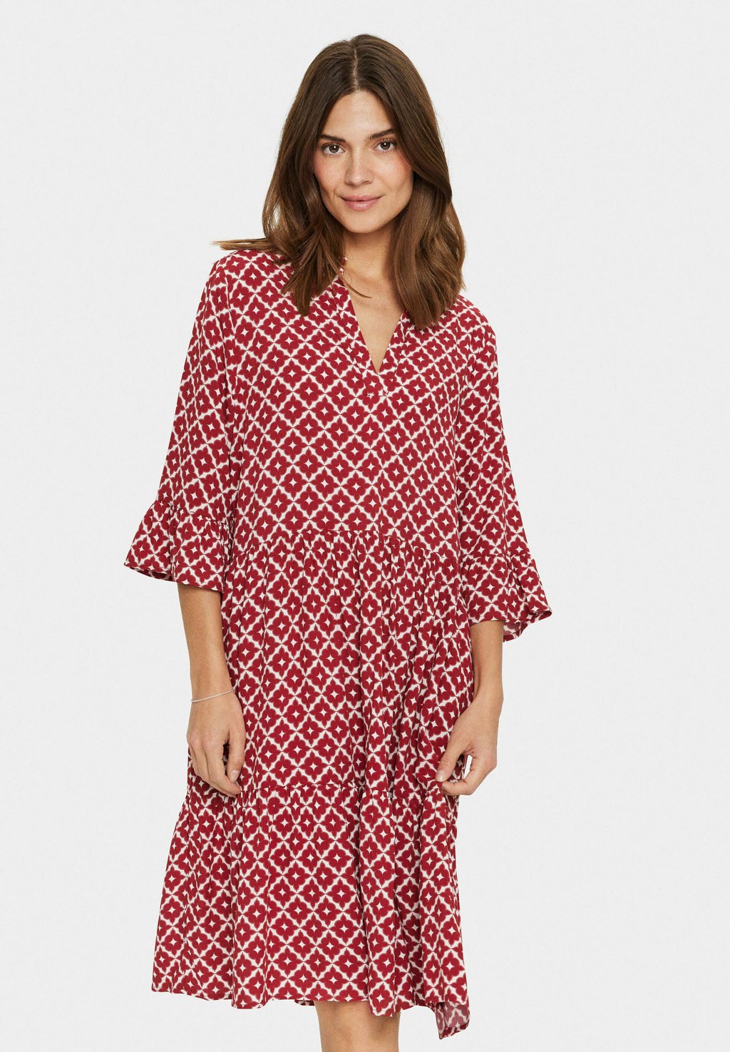 Повседневное платье EDA Saint Tropez, красный
Повседневное платье EDA Saint Tropez, красный