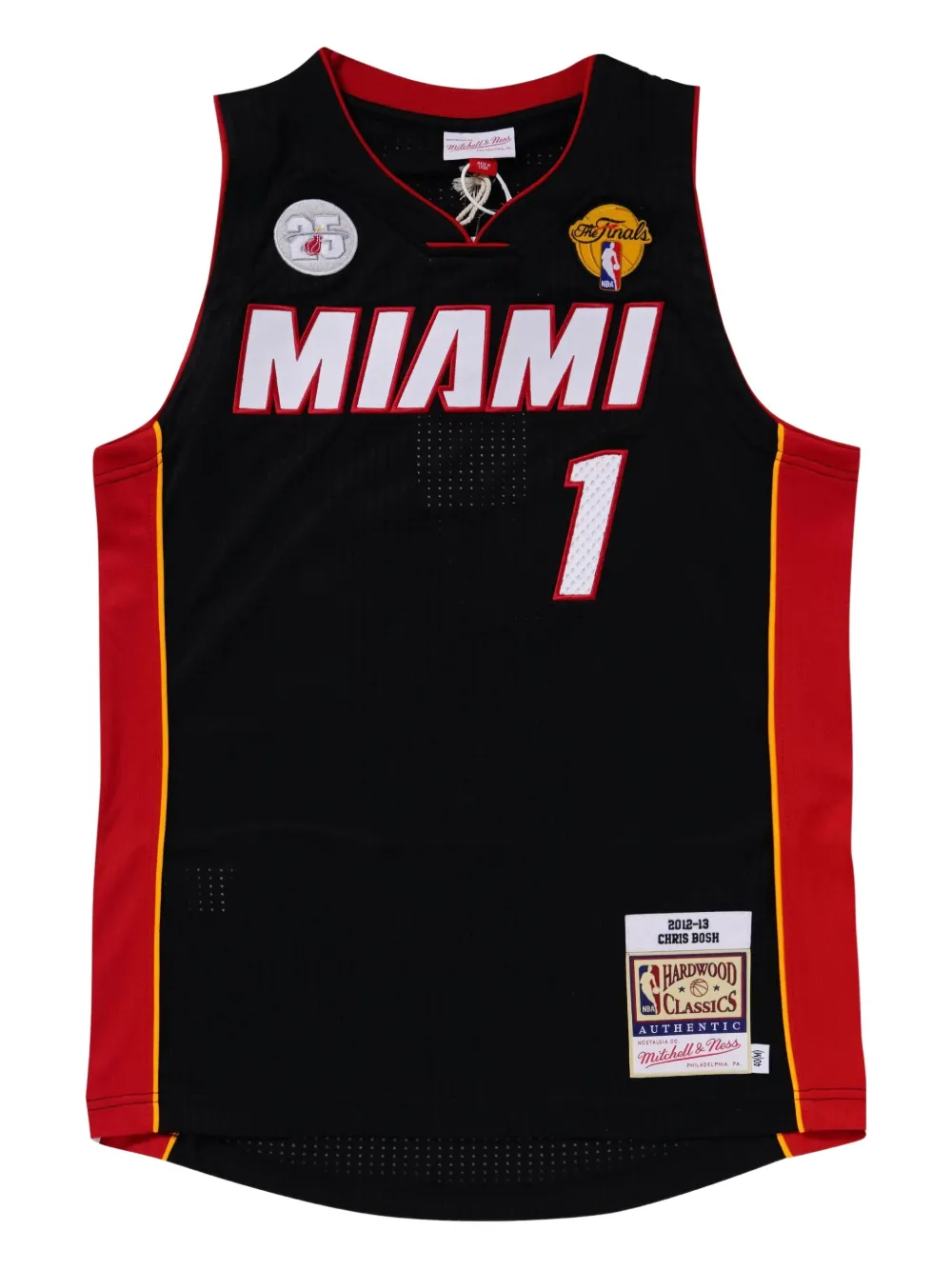 Футболка с надписью «NBA Miami Heat 2012 Chris Bosh» для финала выездных матчей Mitchell & Ness, черный
Футболка с надписью «NBA Miami Heat 2012 Chris Bosh» для финала выездных матчей Mitchell & Ness, черный