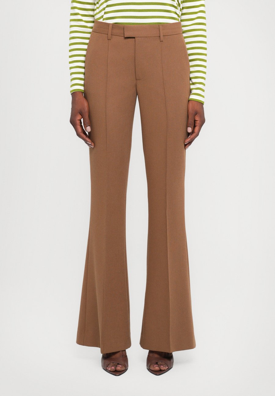 Брюки CLOSED DENAIR, Light Mocha Brown/Light Brown
Брюки CLOSED DENAIR, Light Mocha Brown/Light Brown