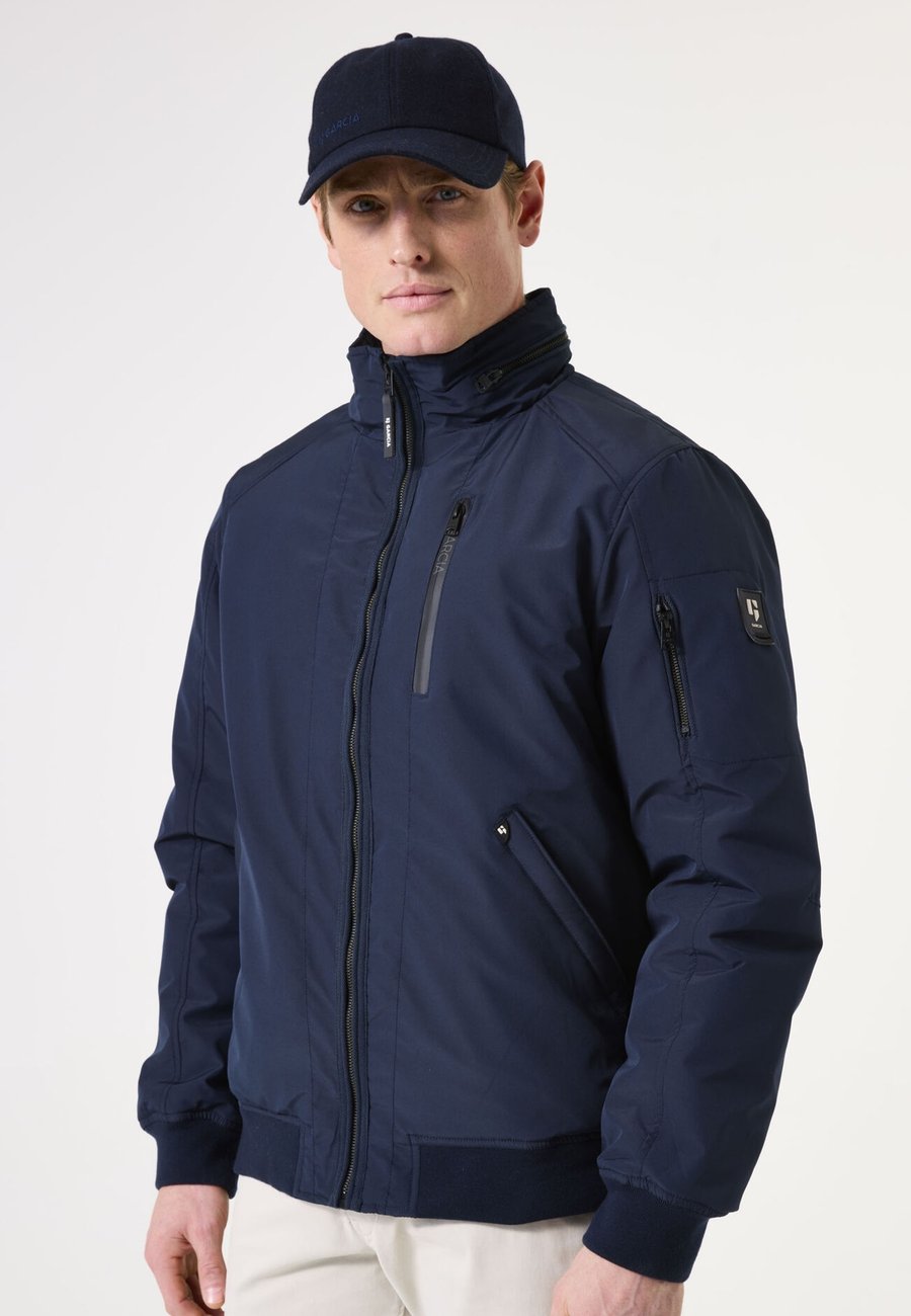 Куртка Garcia Light jacket, Deep Ink/Blue
Куртка Garcia Light jacket, Deep Ink/Blue
