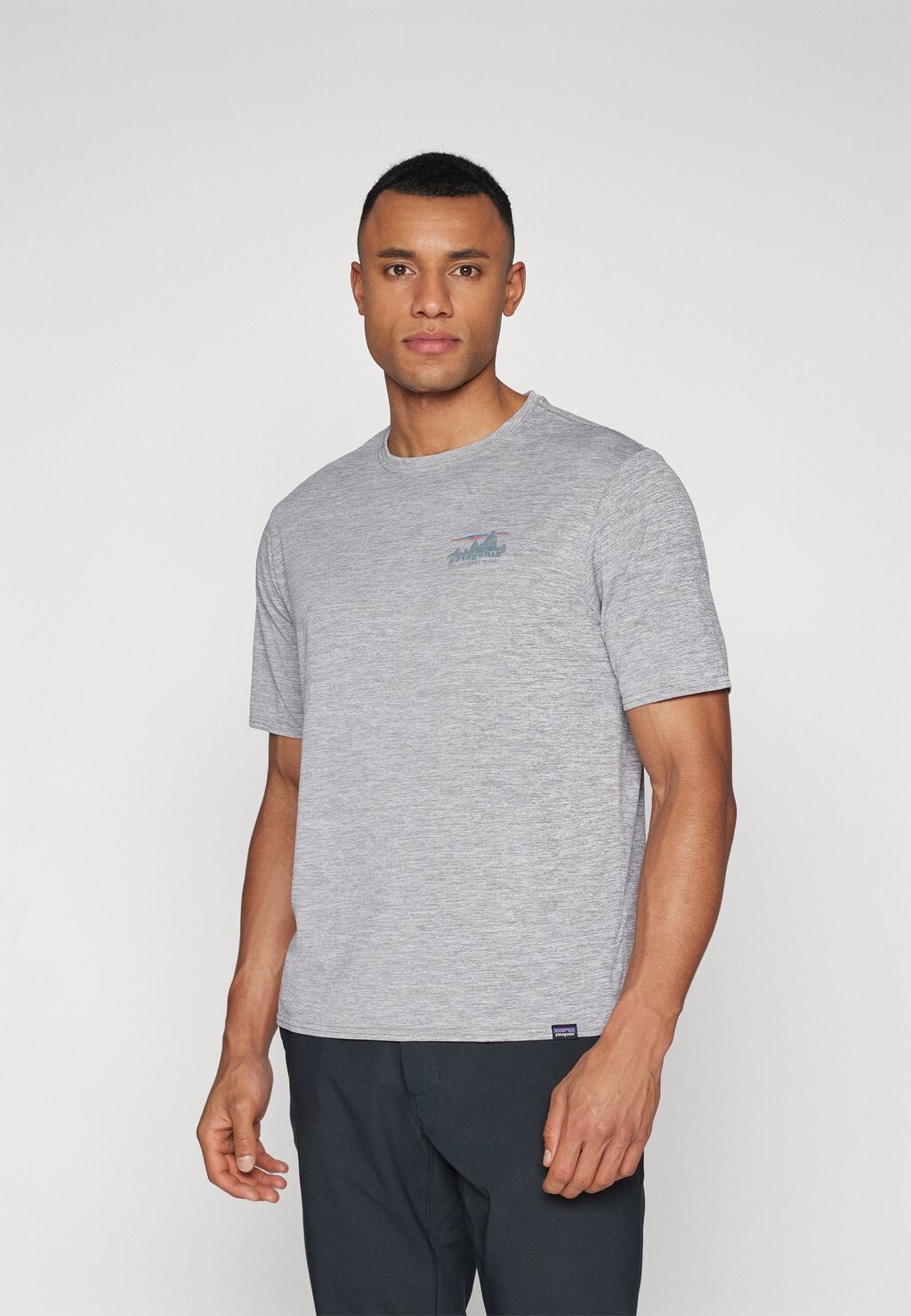 Спортивная футболка COOL DAILY GRAPHIC Patagonia, цвет skyline/feather grey
Спортивная футболка COOL DAILY GRAPHIC Patagonia, цвет skyline/feather grey