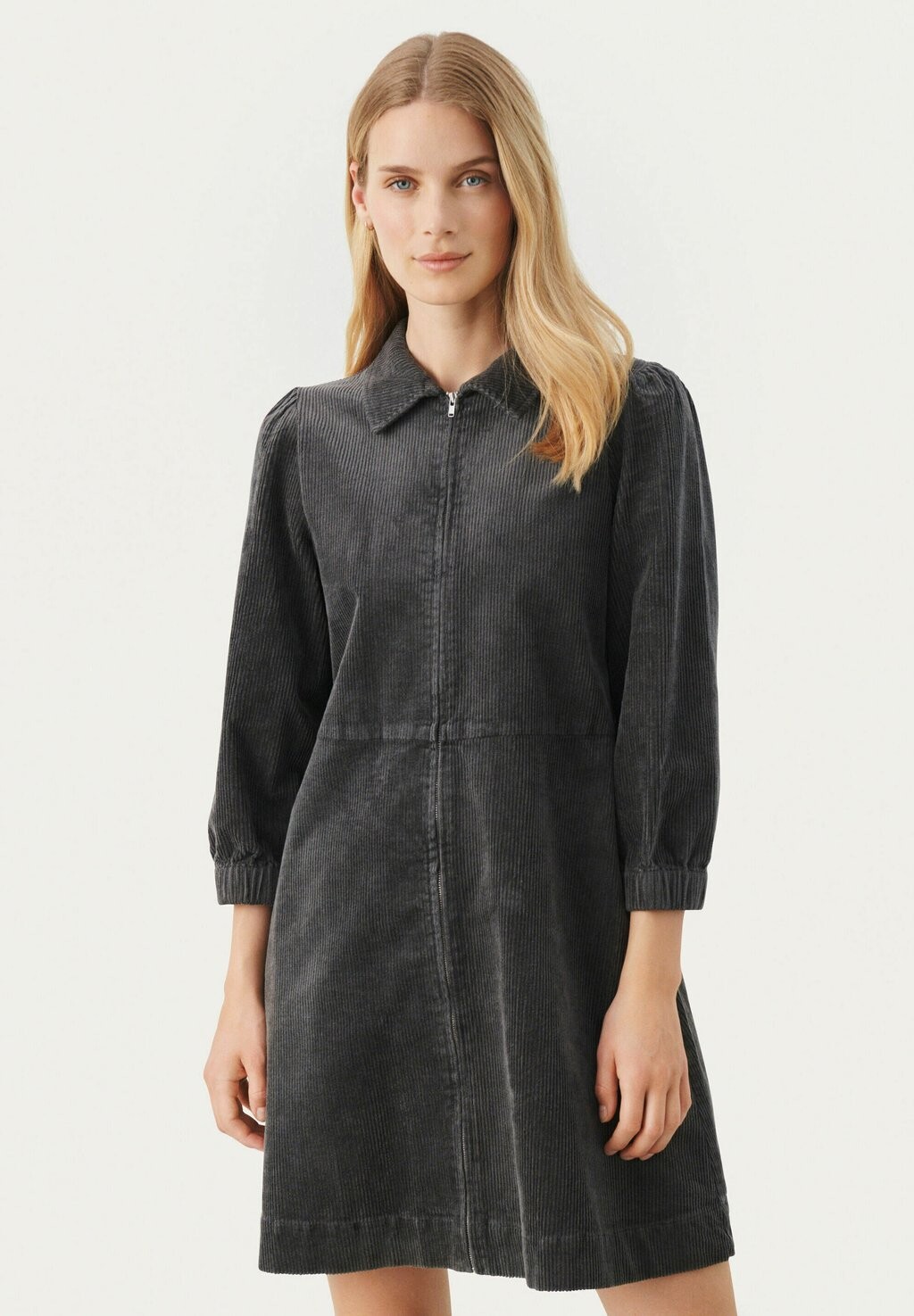 Классическая рубашка Part Two EYVORPW DR, цвет magnet
Классическая рубашка Part Two EYVORPW DR, цвет magnet