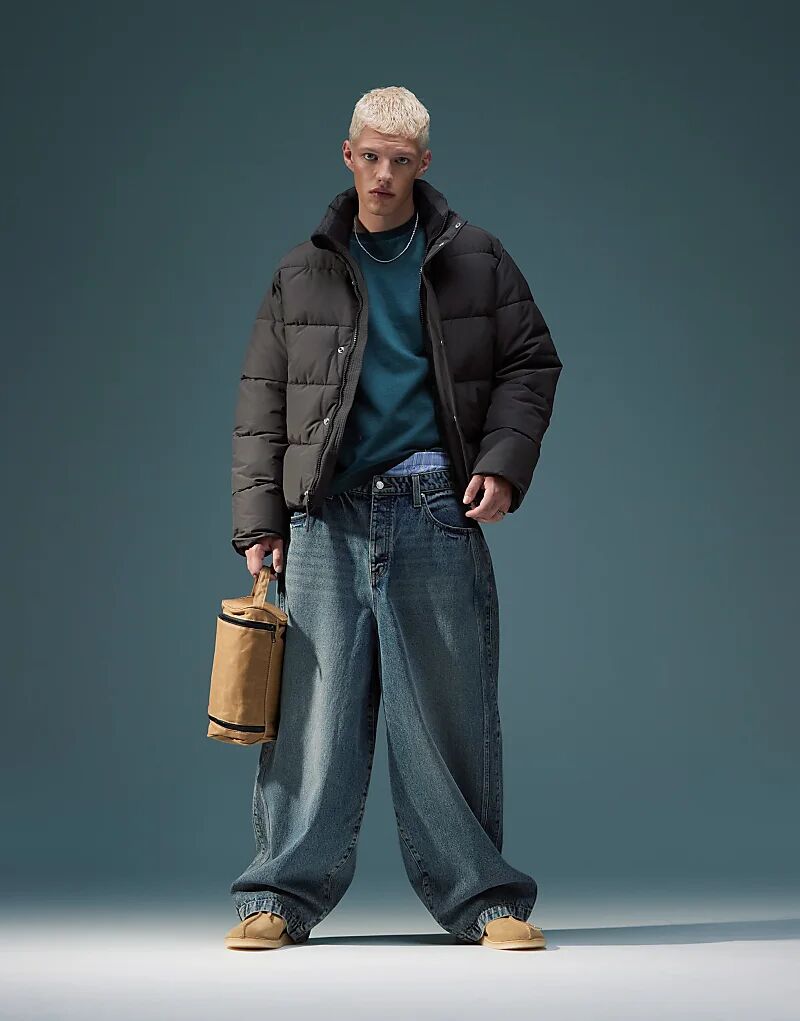 Широкие джинсы ASOS DESIGN темно-синего цвета с потертостями и фасоном «баллон»
Широкие джинсы ASOS DESIGN темно-синего цвета с потертостями и фасоном «баллон»