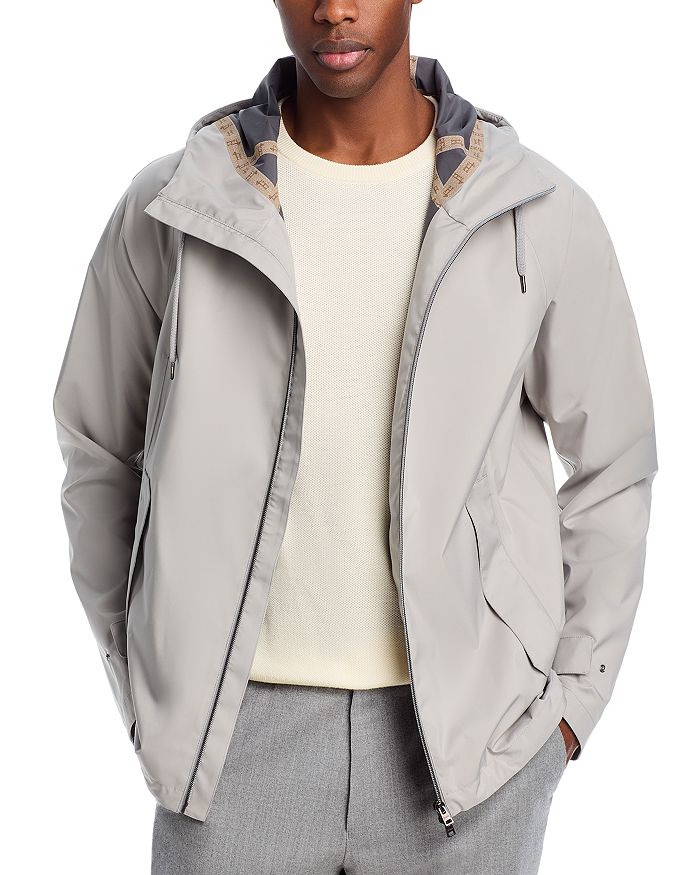 Новая короткая куртка от дождя Herno, серый
Новая короткая куртка от дождя Herno, серый