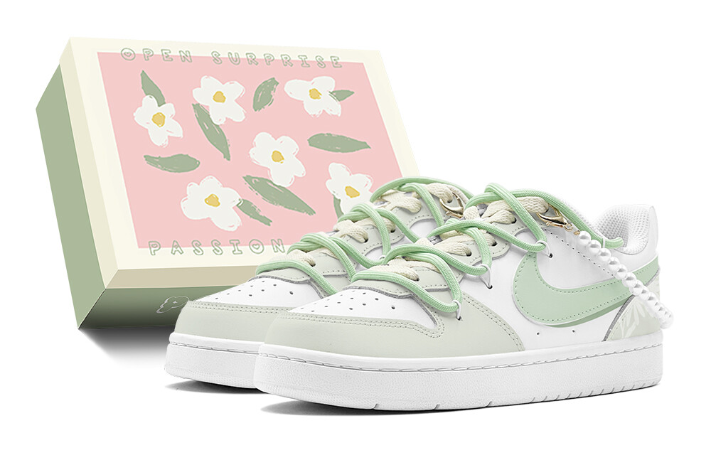 Кеды Nike Court Borough Skateboard Shoes Women's Low-Top White, белый
Кеды Nike Court Borough Skateboard Shoes Women's Low-Top White, белый