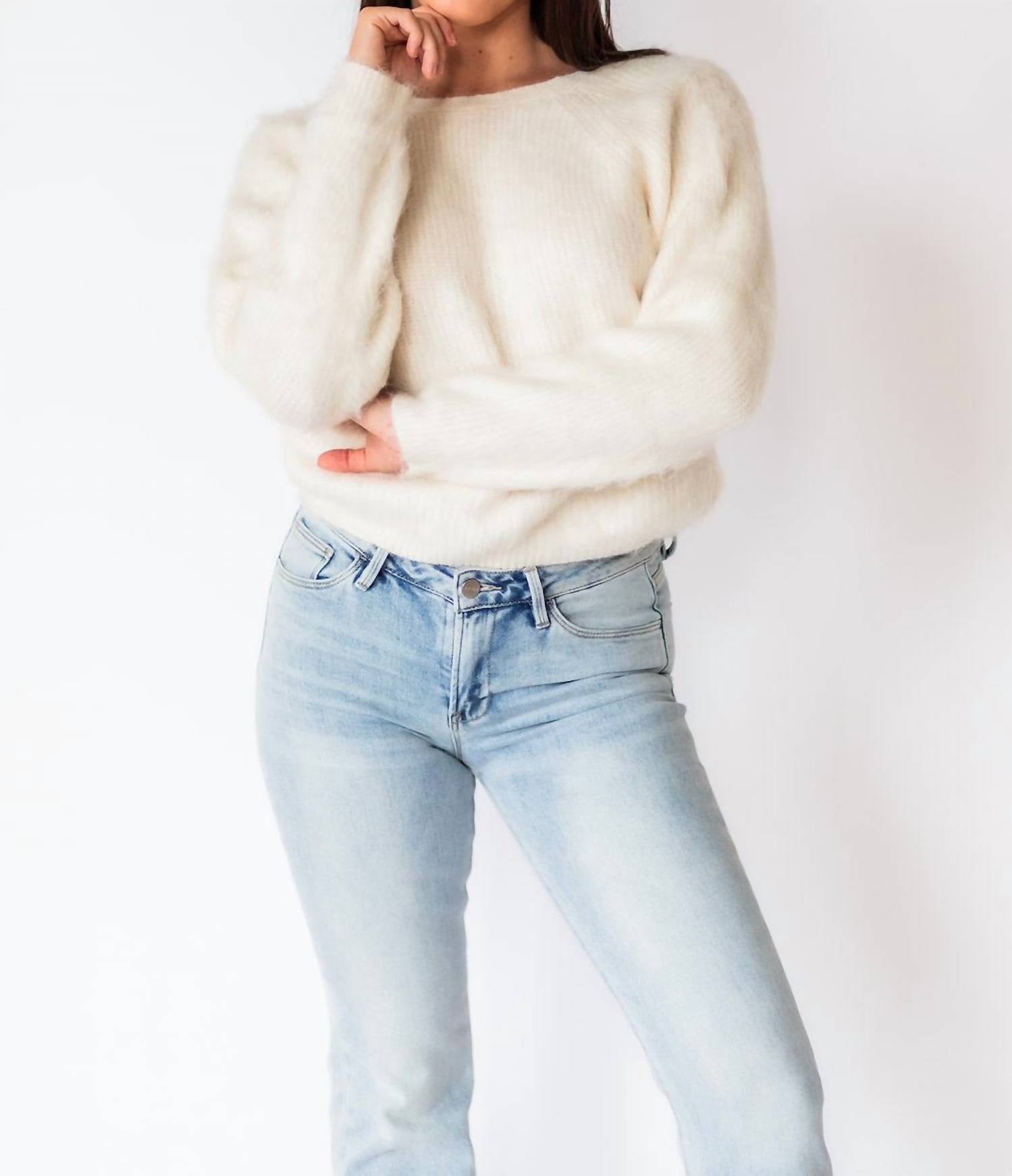 Свитер Adelynn Twist-Back белого цвета falcon park
Свитер Adelynn Twist-Back белого цвета falcon park