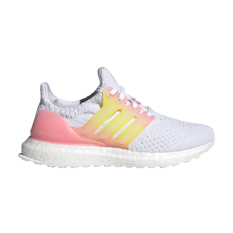 Кроссовки Adidas UltraBoost 5.0 DNA J, белый
Кроссовки Adidas UltraBoost 5.0 DNA J, белый