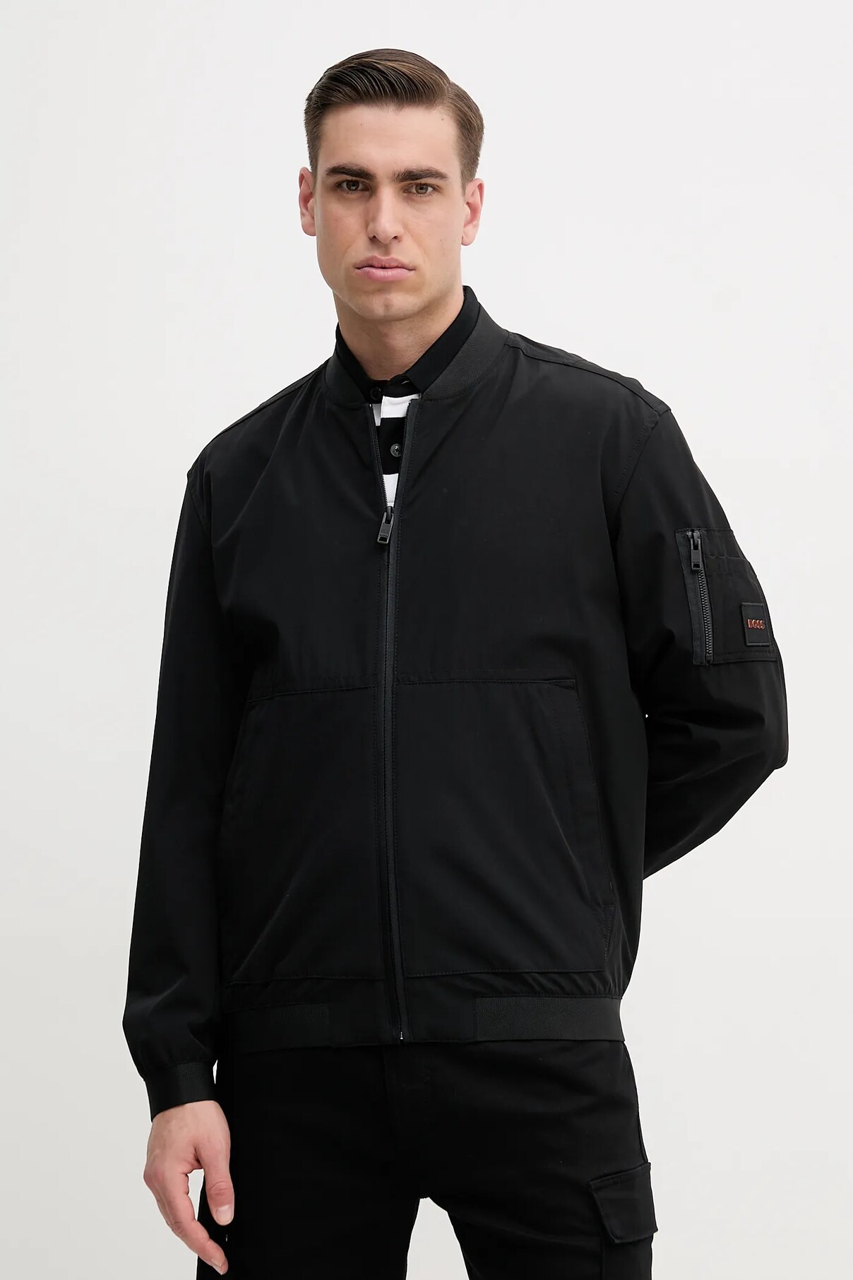 Куртка-бомбер Boss Orange, черный
Куртка-бомбер Boss Orange, черный