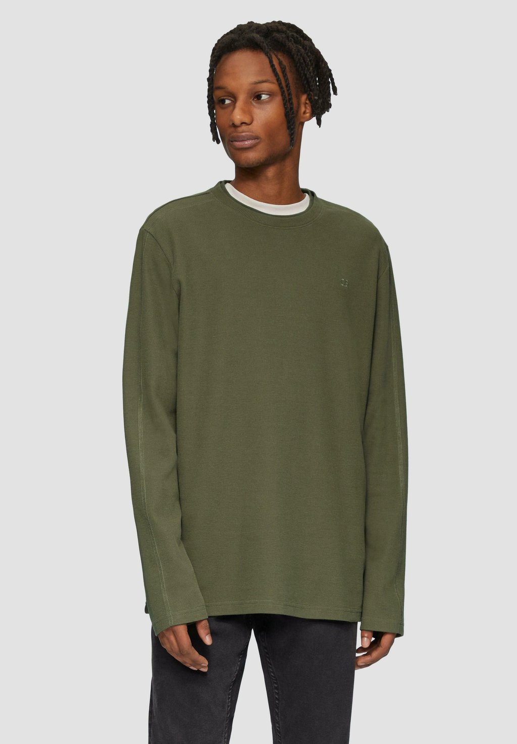 Топ с длинными рукавами QS, хаки
Топ с длинными рукавами QS, хаки