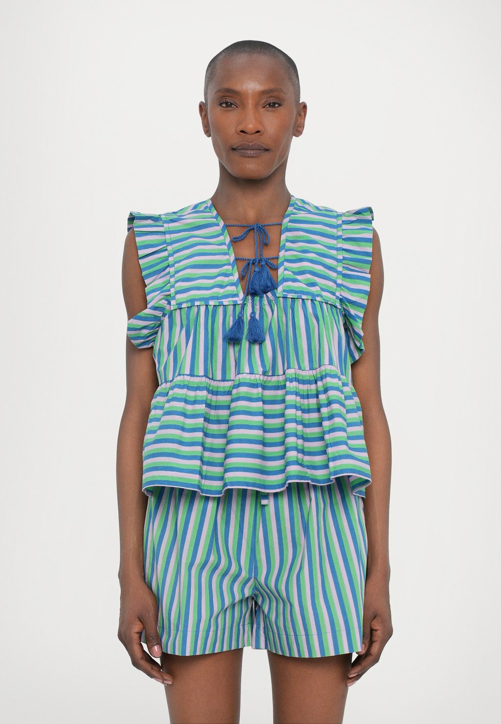 Блуза CHELSEA MILLE, мультиколор
Блуза CHELSEA MILLE, мультиколор