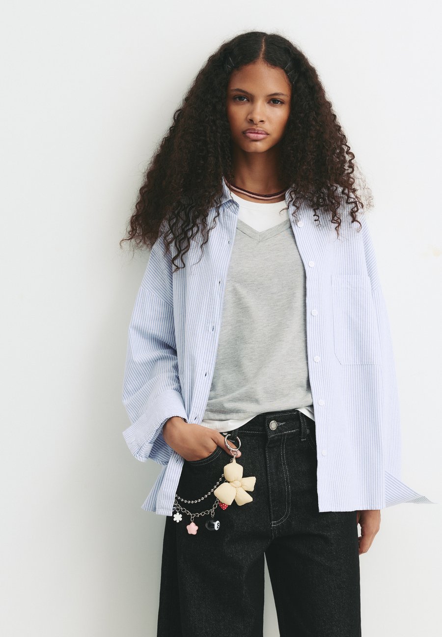 Блуза PULL&BEAR STRIPED, Blue
Блуза PULL&BEAR STRIPED, Blue