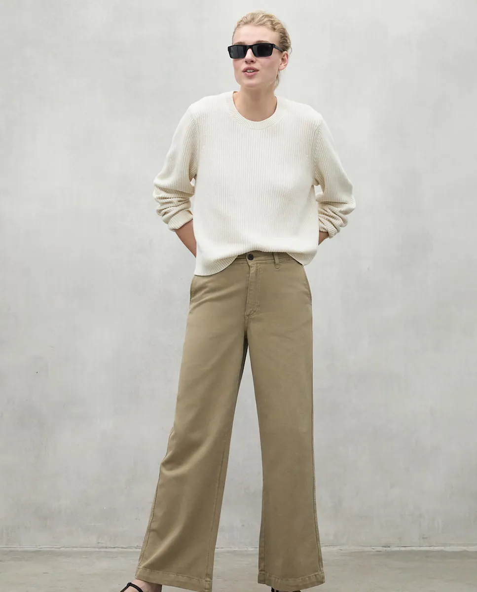 Женский джемпер из трикотажа с круглым вырезом, классический крой Ecoalf, белый
Женский джемпер из трикотажа с круглым вырезом, классический крой Ecoalf, белый