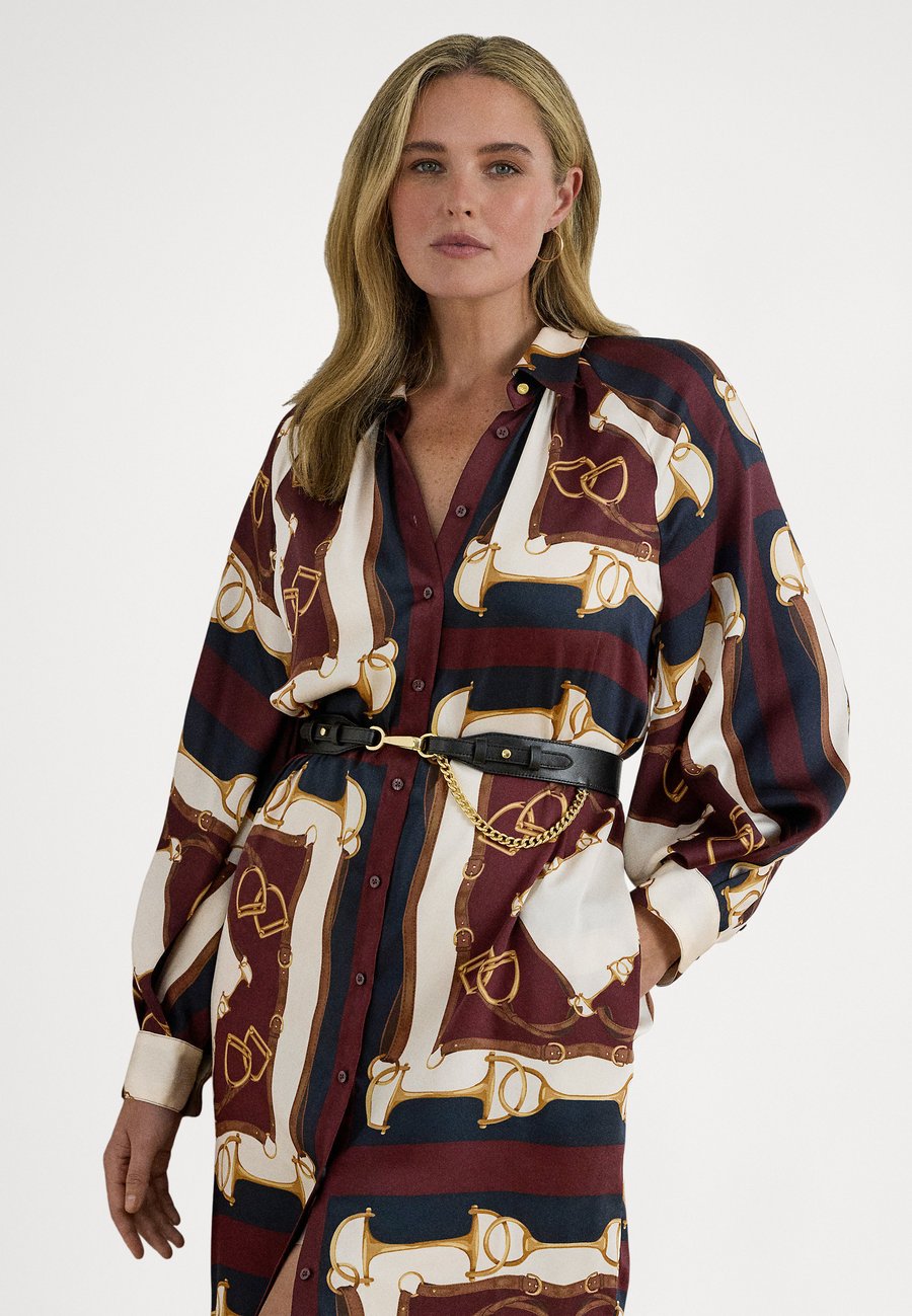 Платье Lauren Ralph Lauren Woman EQUESTRIAN-PRINT TWILL MIDI SHIRTDRESS, Navy/Cream/Bordeaux/Dark Blue
Платье Lauren Ralph Lauren Woman EQUESTRIAN-PRINT TWILL MIDI SHIRTDRESS, Navy/Cream/Bordeaux/Dark Blue