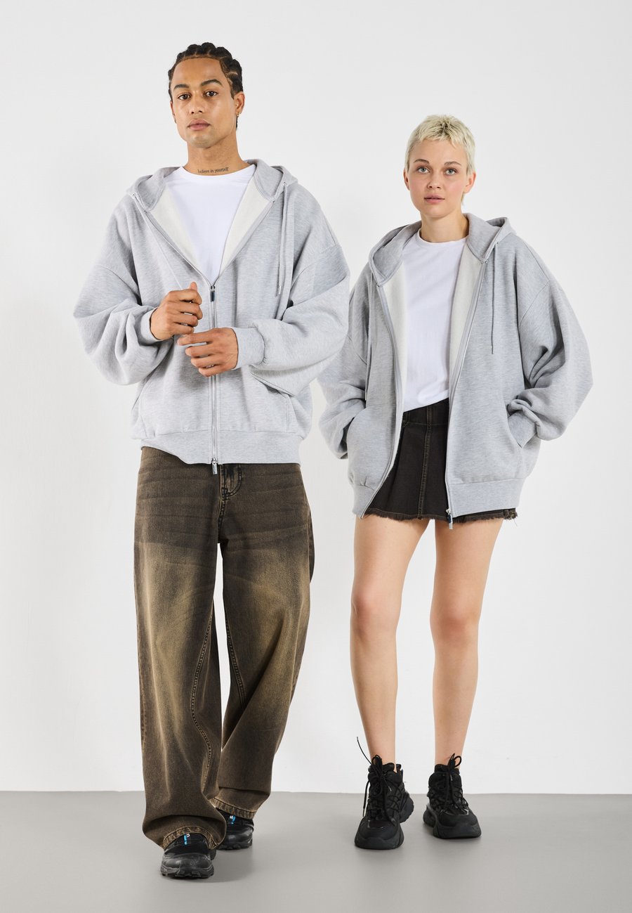 Толстовка YOURTURN OVERSIZE BASIC ZIP HOODIE UNISEX, Mottled-Grey/Mottled Grey
Толстовка YOURTURN OVERSIZE BASIC ZIP HOODIE UNISEX, Mottled-Grey/Mottled Grey