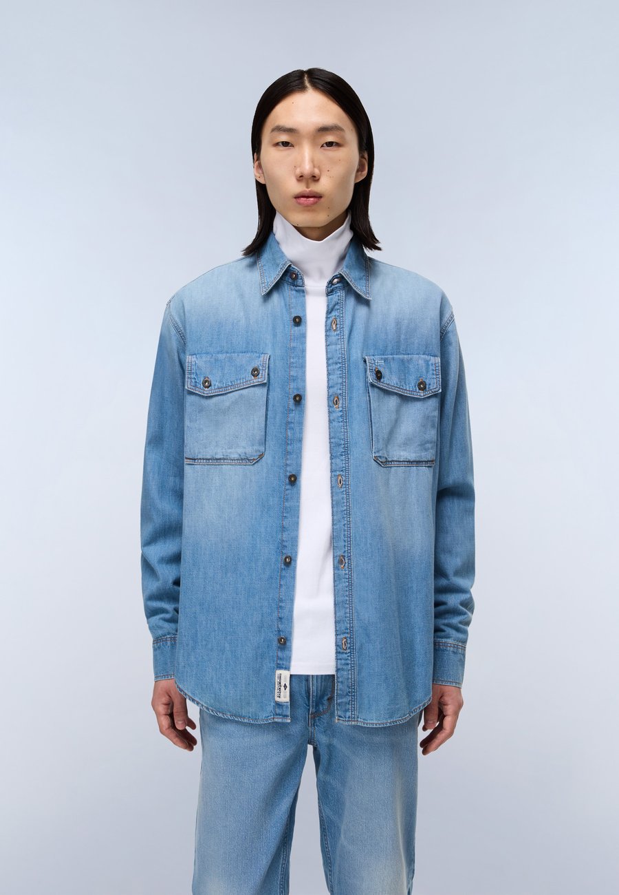 Куртка Napapijri O-KIENE LS, Denim Db/Light-Blue Denim
Куртка Napapijri O-KIENE LS, Denim Db/Light-Blue Denim