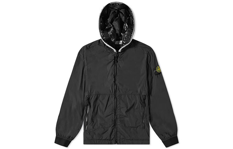 Куртка мужская Stone Island с капюшоном, черный
Куртка мужская Stone Island с капюшоном, черный