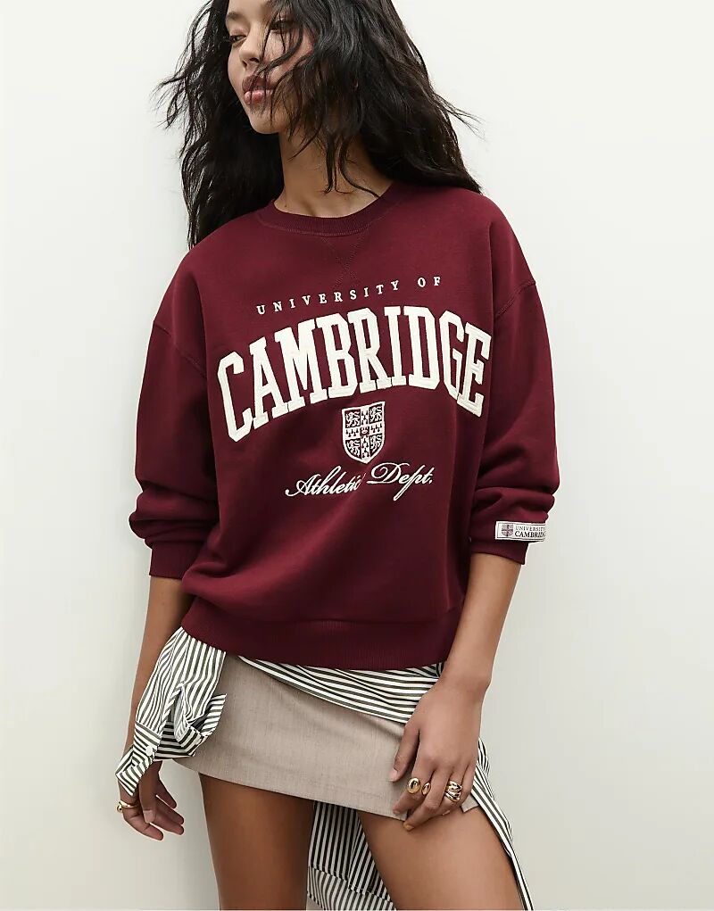 Толстовка Stradivarius с вышивкой бордового цвета
Толстовка Stradivarius с вышивкой бордового цвета