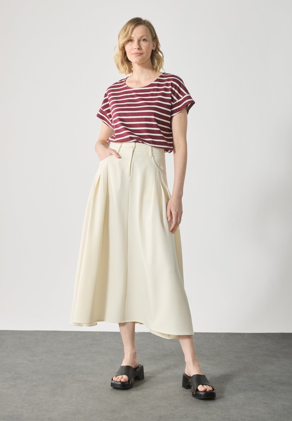 Футболка с принтом 2 PACK Anna Field, бургундия
Футболка с принтом 2 PACK Anna Field, бургундия