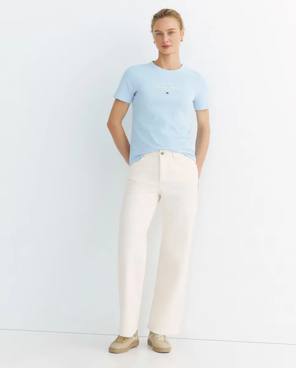 Женская футболка с коротким рукавом, круглым вырезом и логотипом спереди Tommy Hilfiger, светло-голубой
Женская футболка с коротким рукавом, круглым вырезом и логотипом спереди Tommy Hilfiger, светло-голубой