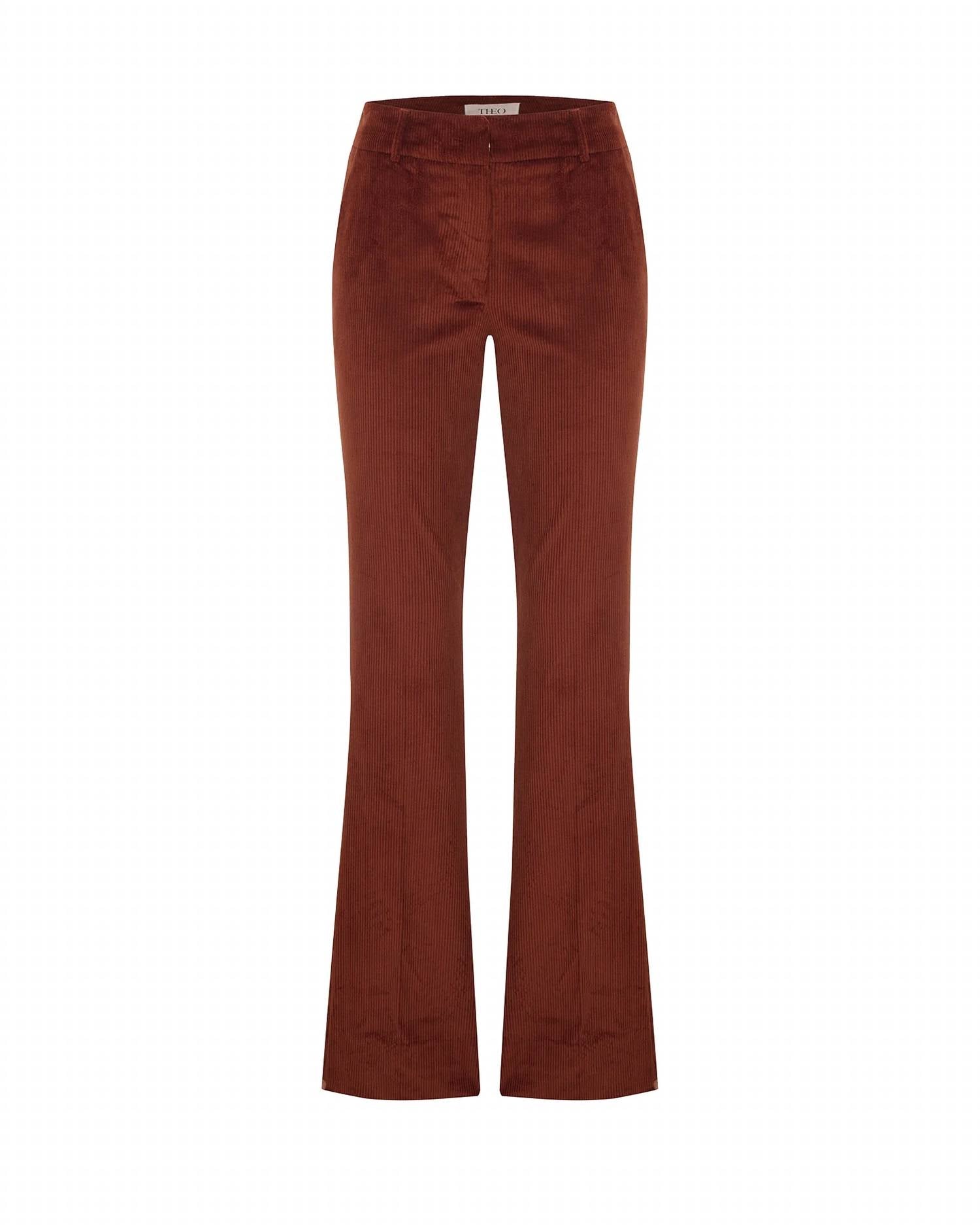Женские брюки клеш из вельвета Clotho в цвете корица THEO THE LABEL, Cinnamon
Женские брюки клеш из вельвета Clotho в цвете корица THEO THE LABEL, Cinnamon