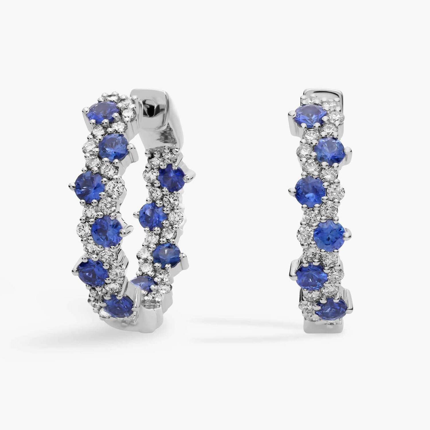 Серьги-кольца с ступенчатым сапфиром и бриллиантами из 14-каратного белого золота Blue Nile
Серьги-кольца с ступенчатым сапфиром и бриллиантами из 14-каратного белого золота Blue Nile