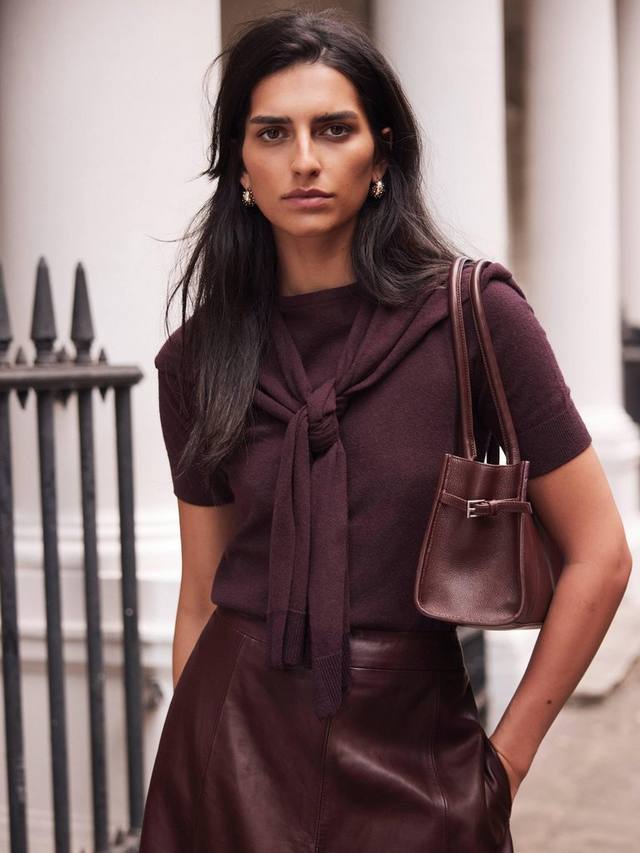 Топ с вязаными деталями из хлопковой смеси Mint Velvet
Топ с вязаными деталями из хлопковой смеси Mint Velvet