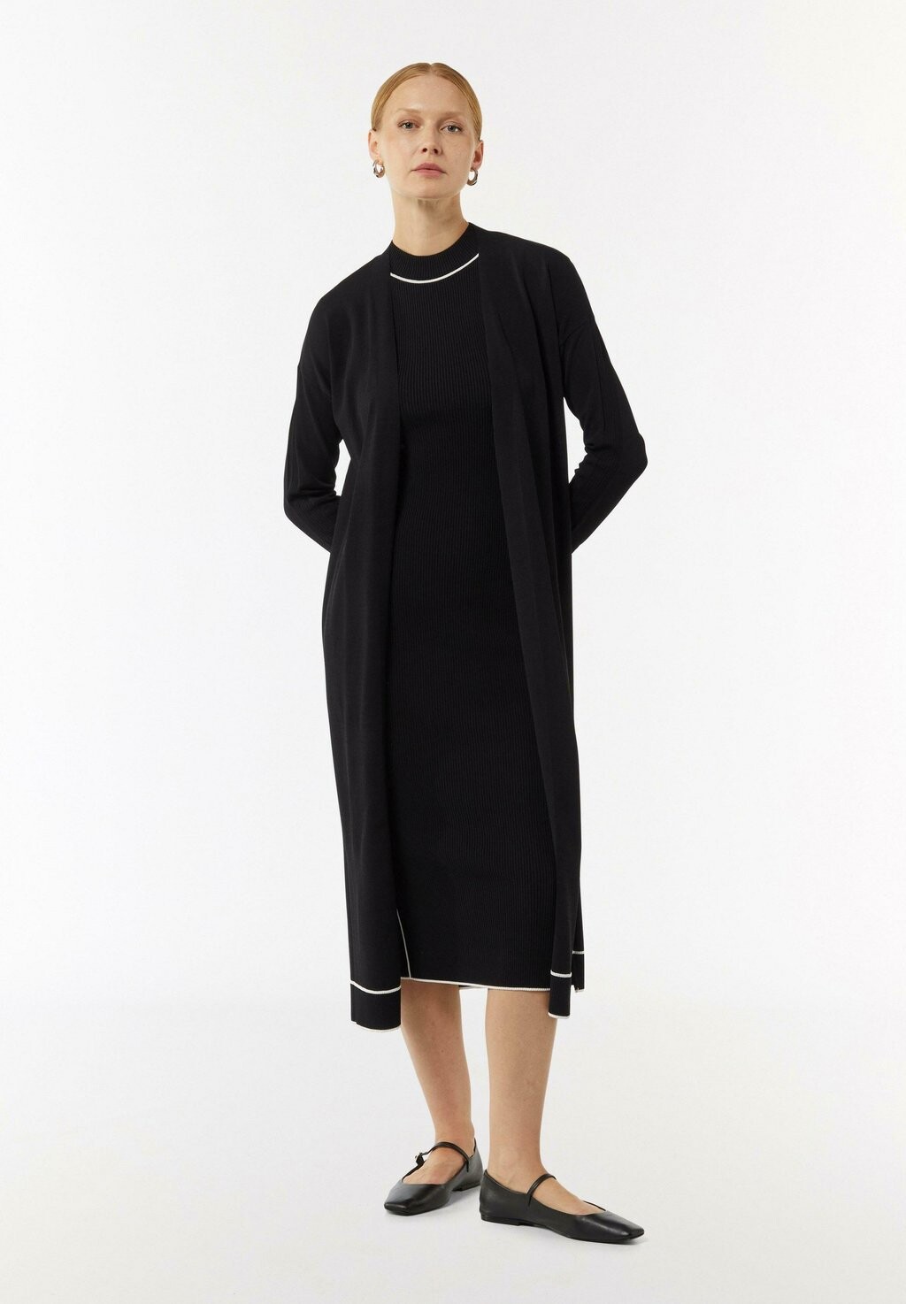 Платье-футляр comma, черный
Платье-футляр comma, черный