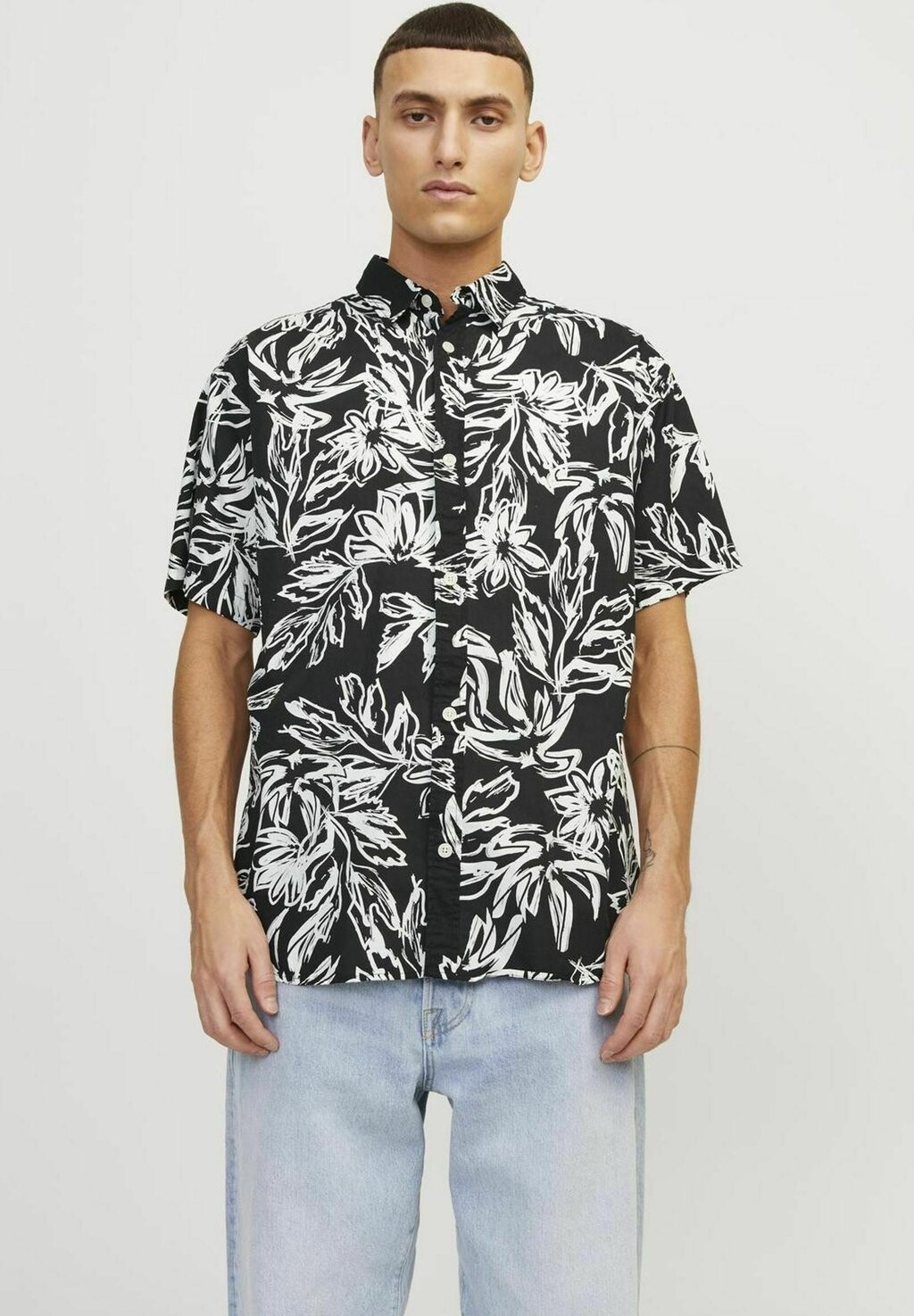 Рубашка COMFORT FIT Jack & Jones, цвет black
Рубашка COMFORT FIT Jack & Jones, цвет black