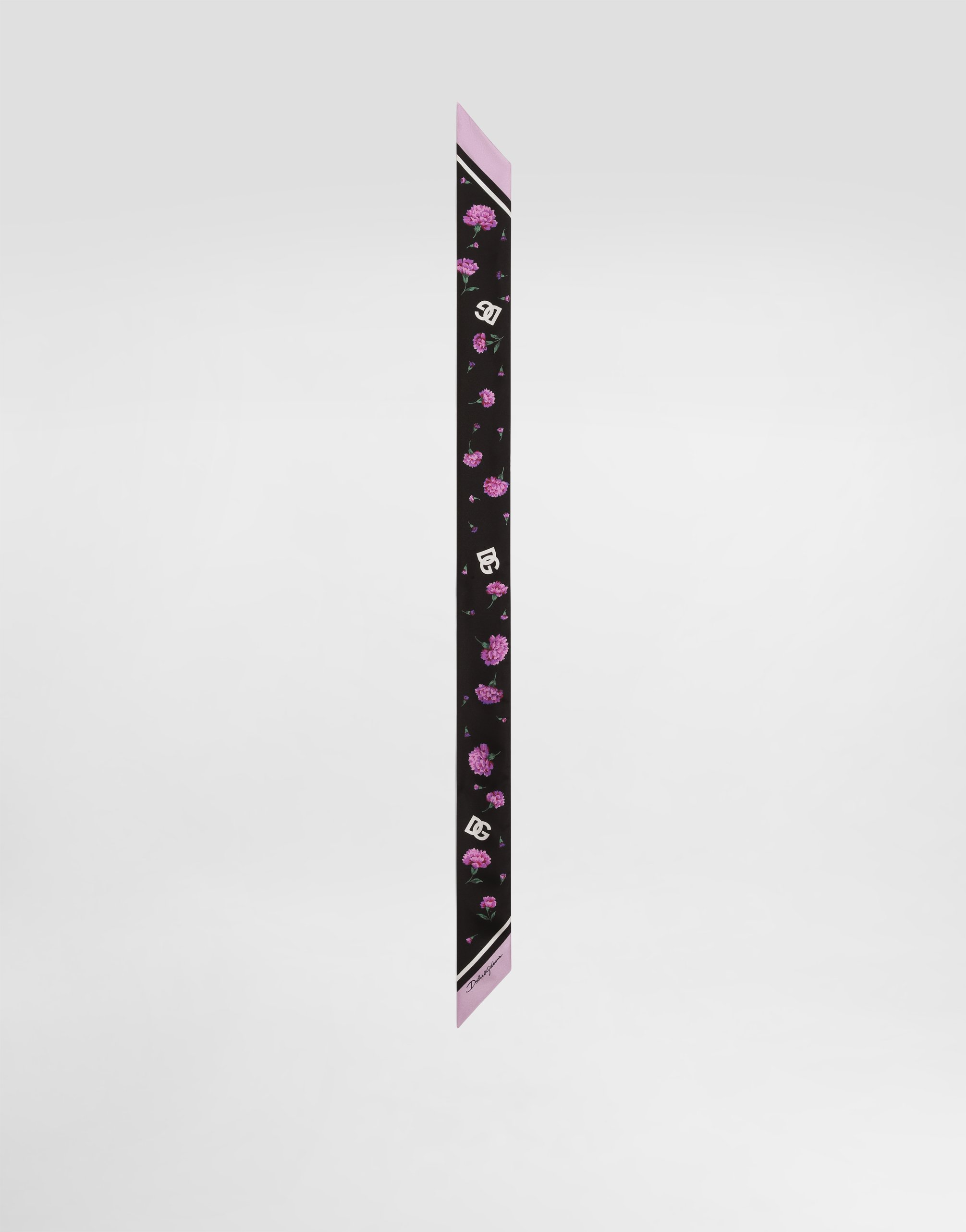 Шелковый твиловый бандо с принтом «гвоздики» 6x100 Dolce & Gabbana, мультиколор
Шелковый твиловый бандо с принтом «гвоздики» 6x100 Dolce & Gabbana, мультиколор