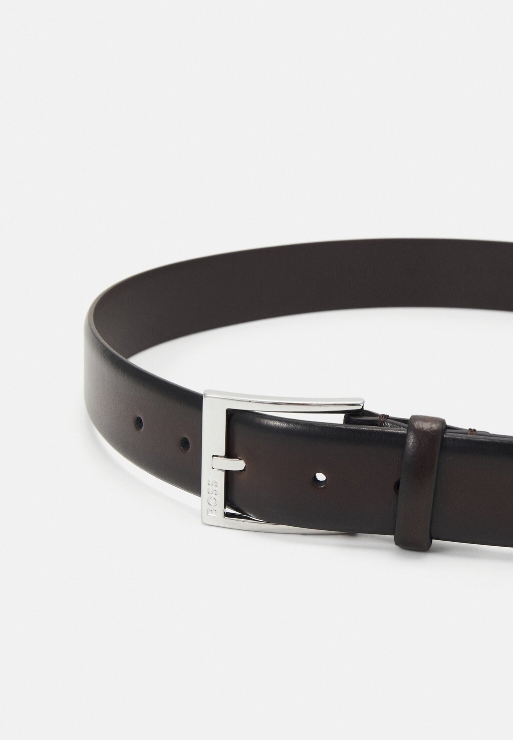 Ремень Elloy BOSS, темно-коричневый
Ремень Elloy BOSS, темно-коричневый