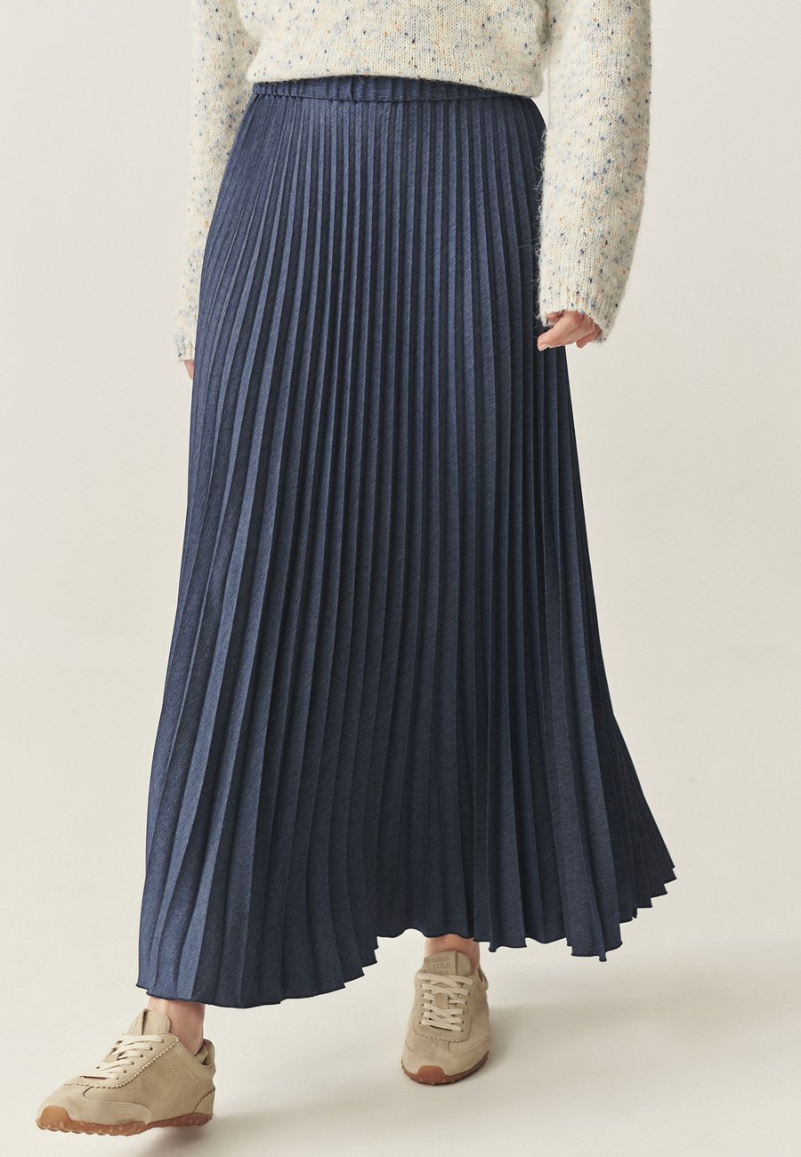Юбка TATUUM Maxi skirt, Denim Like Woven Fabric/Blue-Black Denim
Юбка TATUUM Maxi skirt, Denim Like Woven Fabric/Blue-Black Denim