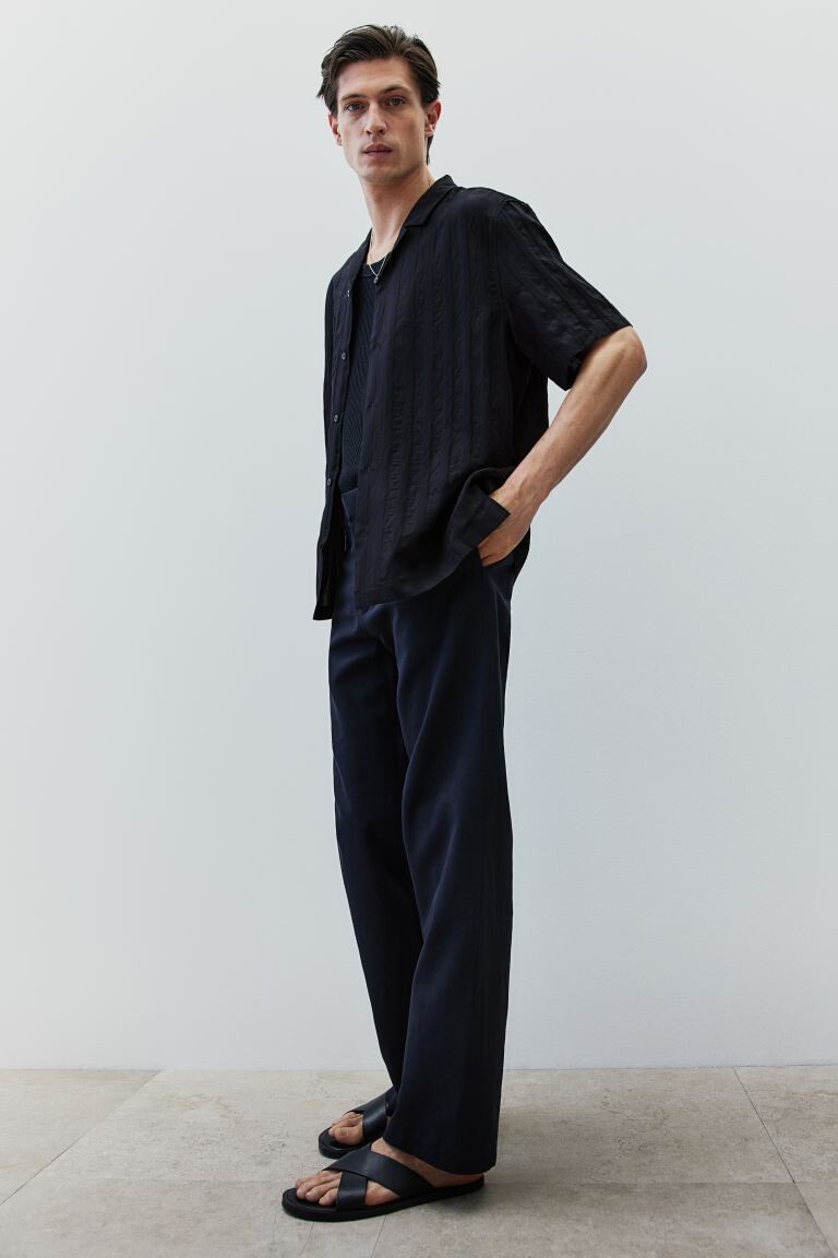 Повседневная рубашка прямого кроя со структурой H&M, черный
Повседневная рубашка прямого кроя со структурой H&M, черный