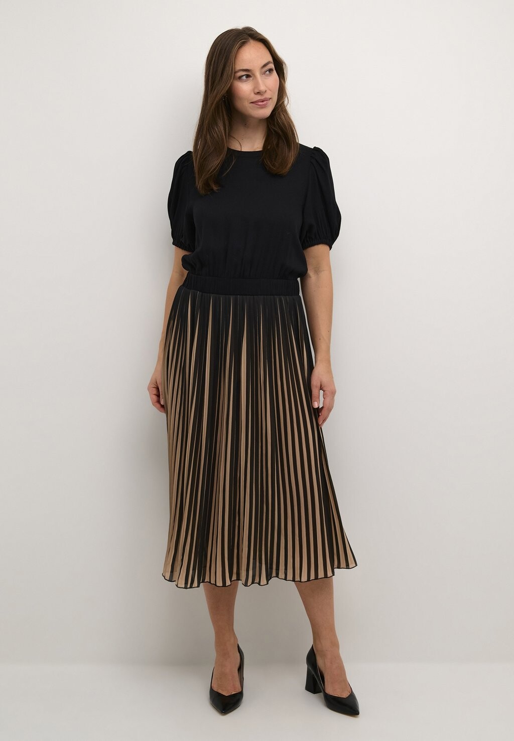 Дневное платье CUCARLY SS Culture, цвет black
Дневное платье CUCARLY SS Culture, цвет black