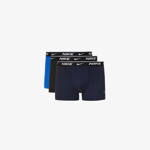 Комплект из трех плавок из эластичного хлопкового джерси на каждый день Nike, черный
Комплект из трех плавок из эластичного хлопкового джерси на каждый день Nike, черный