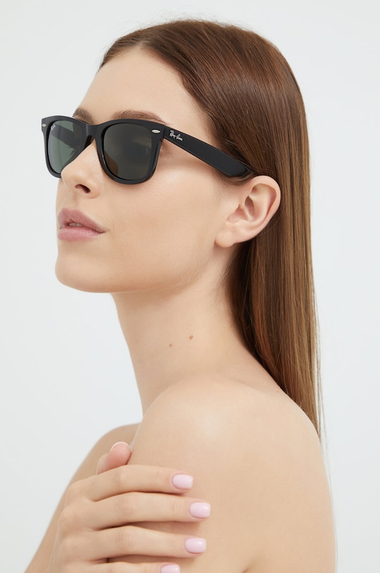 Очки Wayfarer Ray-Ban, черный
Очки Wayfarer Ray-Ban, черный