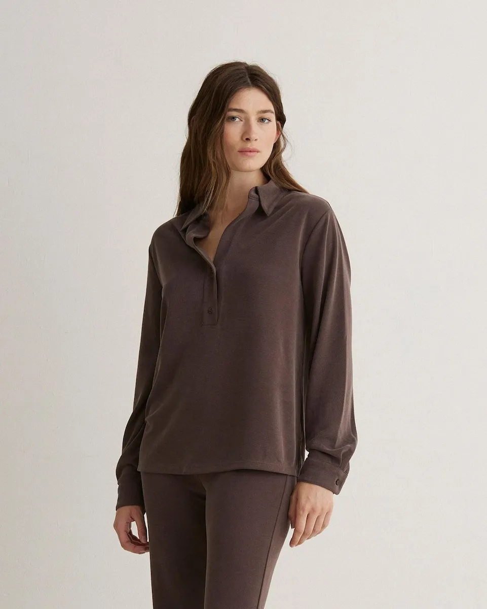 Женская рубашка с длинными рукавами, воротником-поло и пуговицами на манжетах Yerse, темно-коричневый
Женская рубашка с длинными рукавами, воротником-поло и пуговицами на манжетах Yerse, темно-коричневый