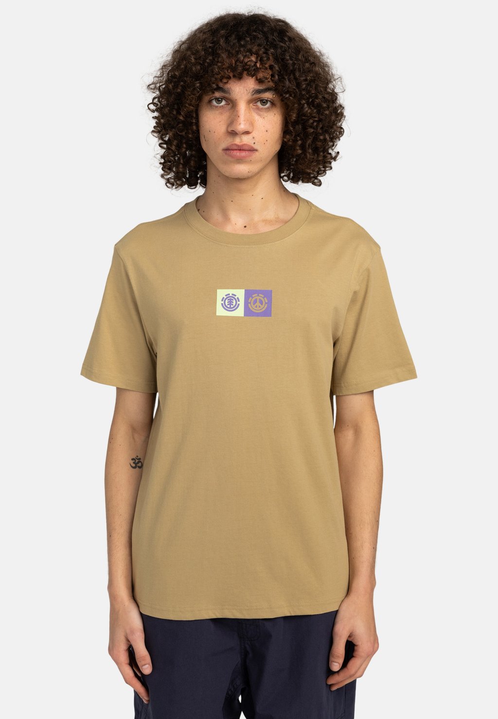 Футболка с принтом Element, светло-коричневый
Футболка с принтом Element, светло-коричневый