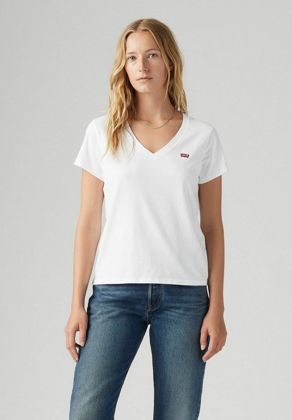 Базовая футболка PERFECT SLUB VNECK BRIGHT SLUB. Levi's, ярко-белый
Базовая футболка PERFECT SLUB VNECK BRIGHT SLUB. Levi's, ярко-белый