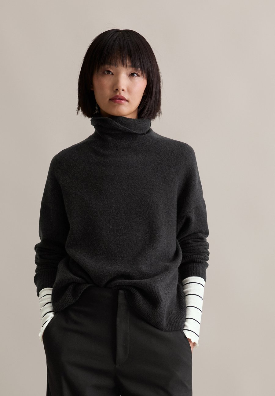 Джемпер Marc O'Polo DENIM Jumper, Black
Джемпер Marc O'Polo DENIM Jumper, Black