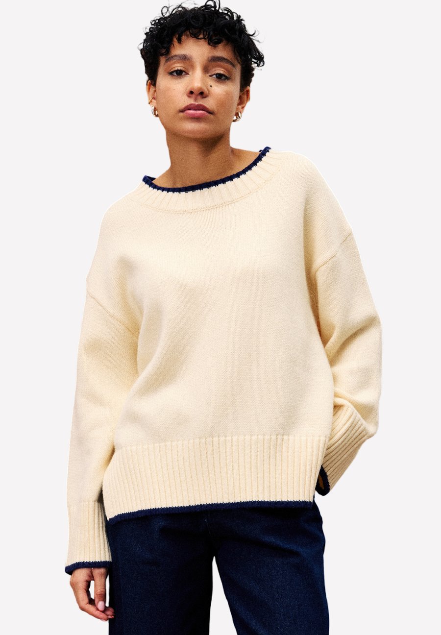 Джемпер FRNCH SNOWBALL, Creme/Off-White
Джемпер FRNCH SNOWBALL, Creme/Off-White