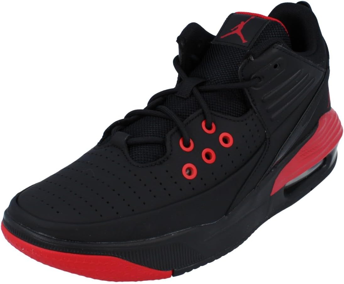 Мужские баскетбольные кроссовки Nike Jordan Max Aura 5, черный
Мужские баскетбольные кроссовки Nike Jordan Max Aura 5, черный