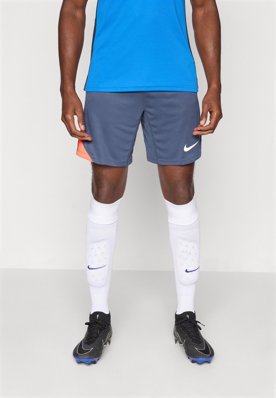 Спортивные шорты Nike Performance STRIKE SHORT, Thunder Blue/Bright Crimson/White/Blue
Спортивные шорты Nike Performance STRIKE SHORT, Thunder Blue/Bright Crimson/White/Blue