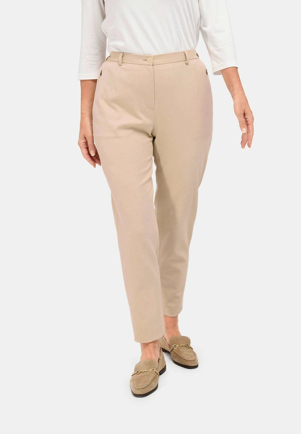 Брюки ANNA MIT STRUKTUR GOLDNER, цвет Stone
Брюки ANNA MIT STRUKTUR GOLDNER, цвет Stone