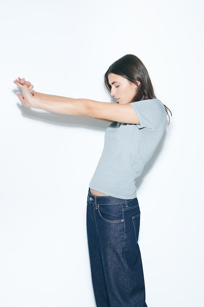 Облегающая футболка H&M, серый
Облегающая футболка H&M, серый