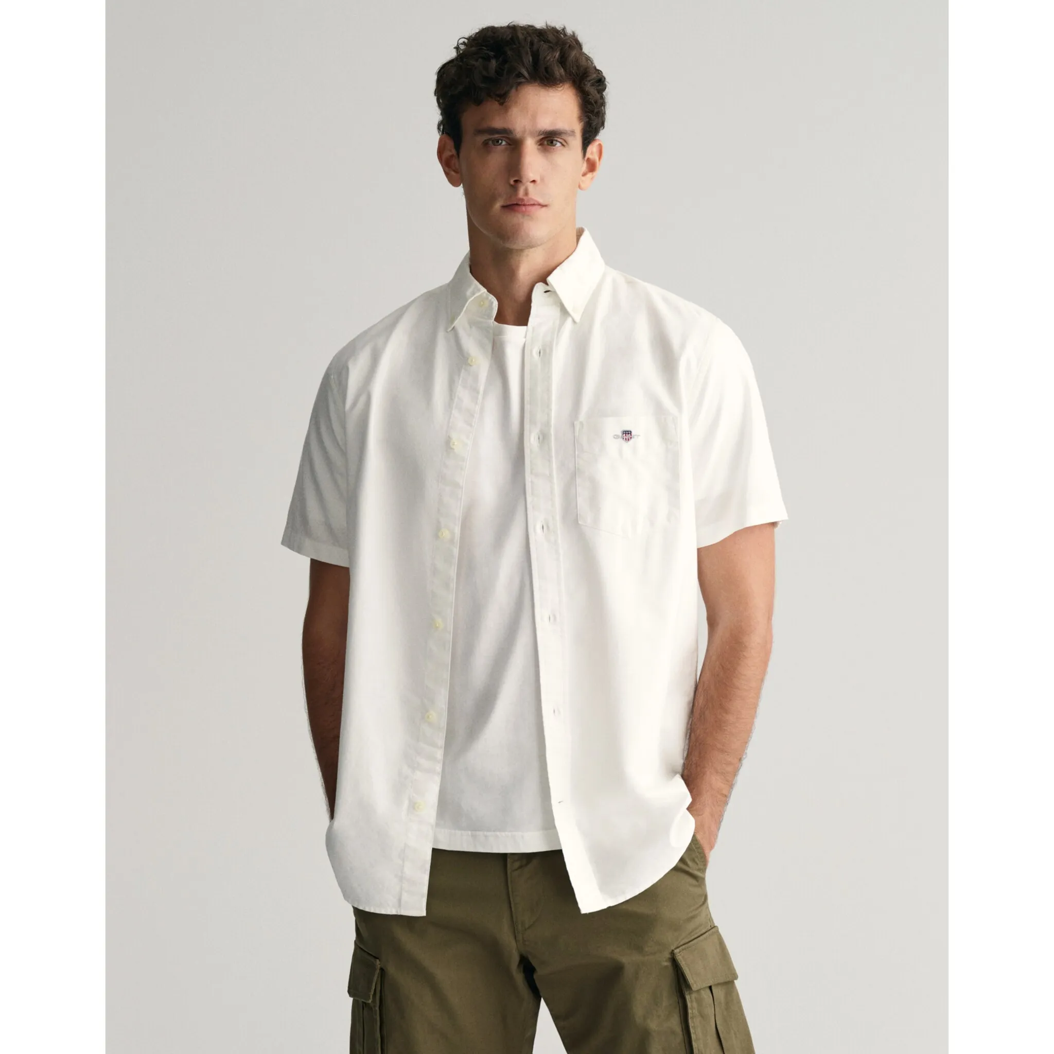 Рубашка Gant с короткими рукавами "REG OXFORD SHIRT", вышивка Gant, белый 
Рубашка Gant с короткими рукавами "REG OXFORD SHIRT", вышивка Gant, белый