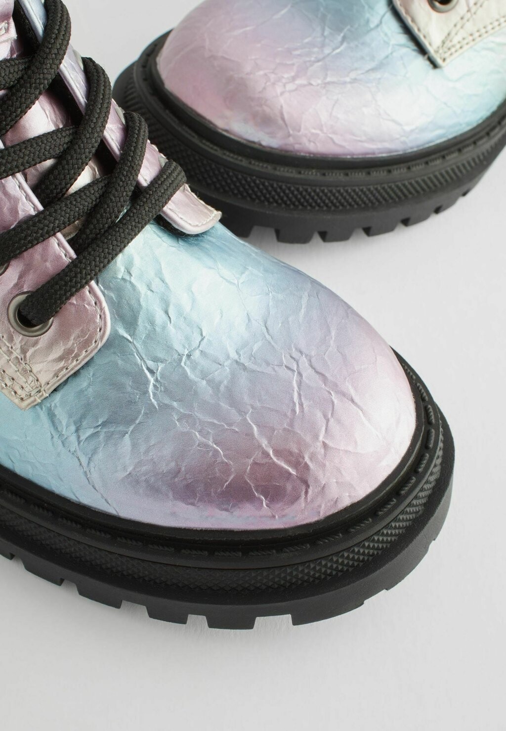 Зимние ботинки WARM LINED Next, серый металлик
Зимние ботинки WARM LINED Next, серый металлик