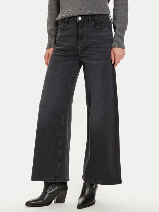 Джинсы обычного кроя Guess, черный
Джинсы обычного кроя Guess, черный